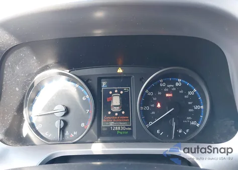 2017 Toyota Rav4 Xle z USA, uszkodzony, nr VIN JTMRFREV9HD204816